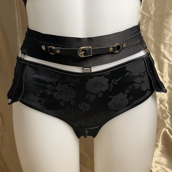 Honey Birdette Miss V Black 3 PC Set - Picture 5 of 12